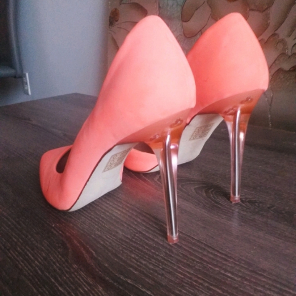 Pink heels